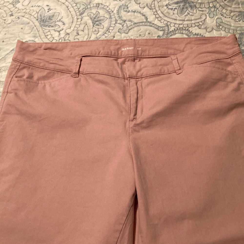 Old Navy Midrise Pixie Ankle Pants Pink Size 14